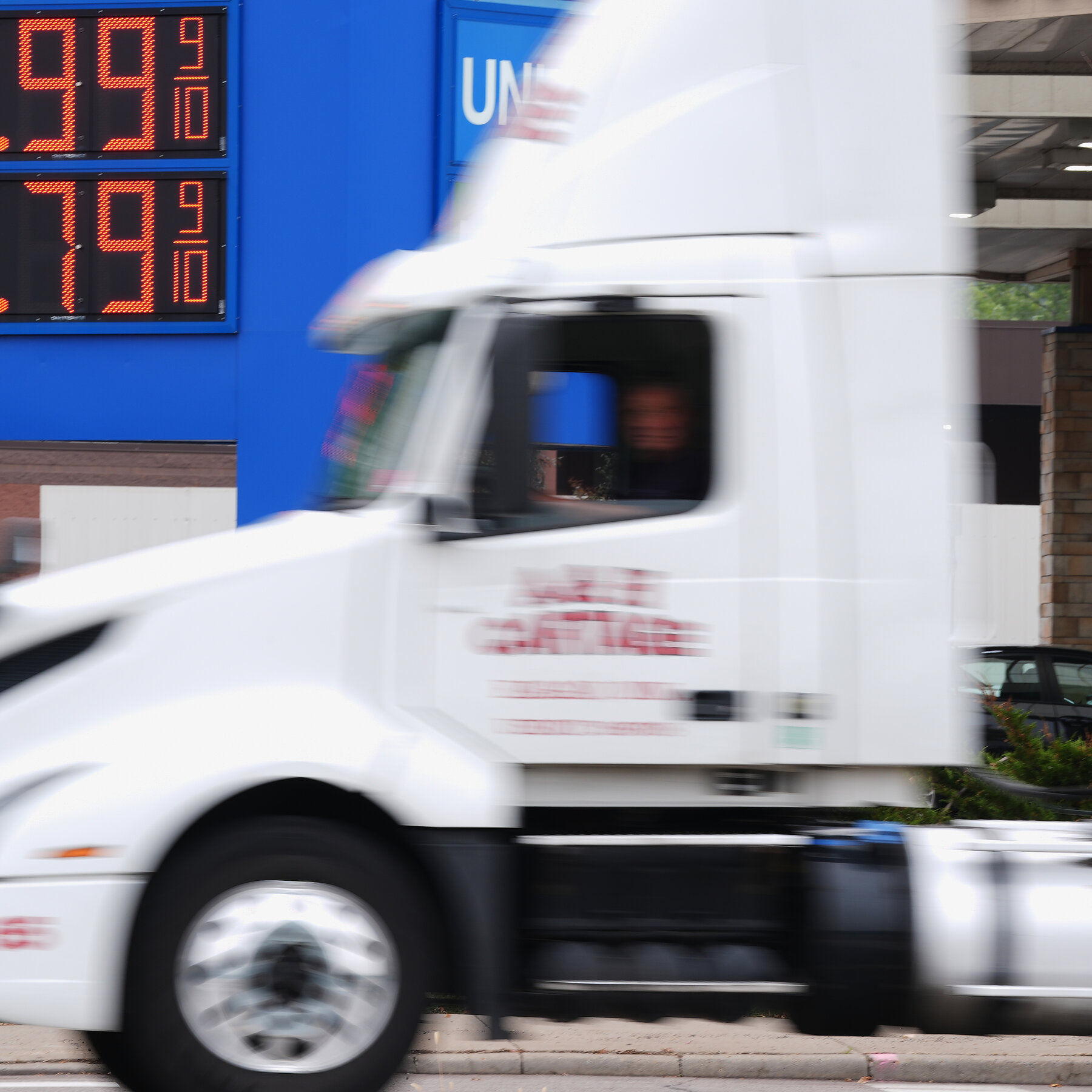 Oil Prices Jump as Attacks Choke Off Saudi Energy Supply 13biz oil stocks gas 1 wvtm mediumSquareAt3X 3