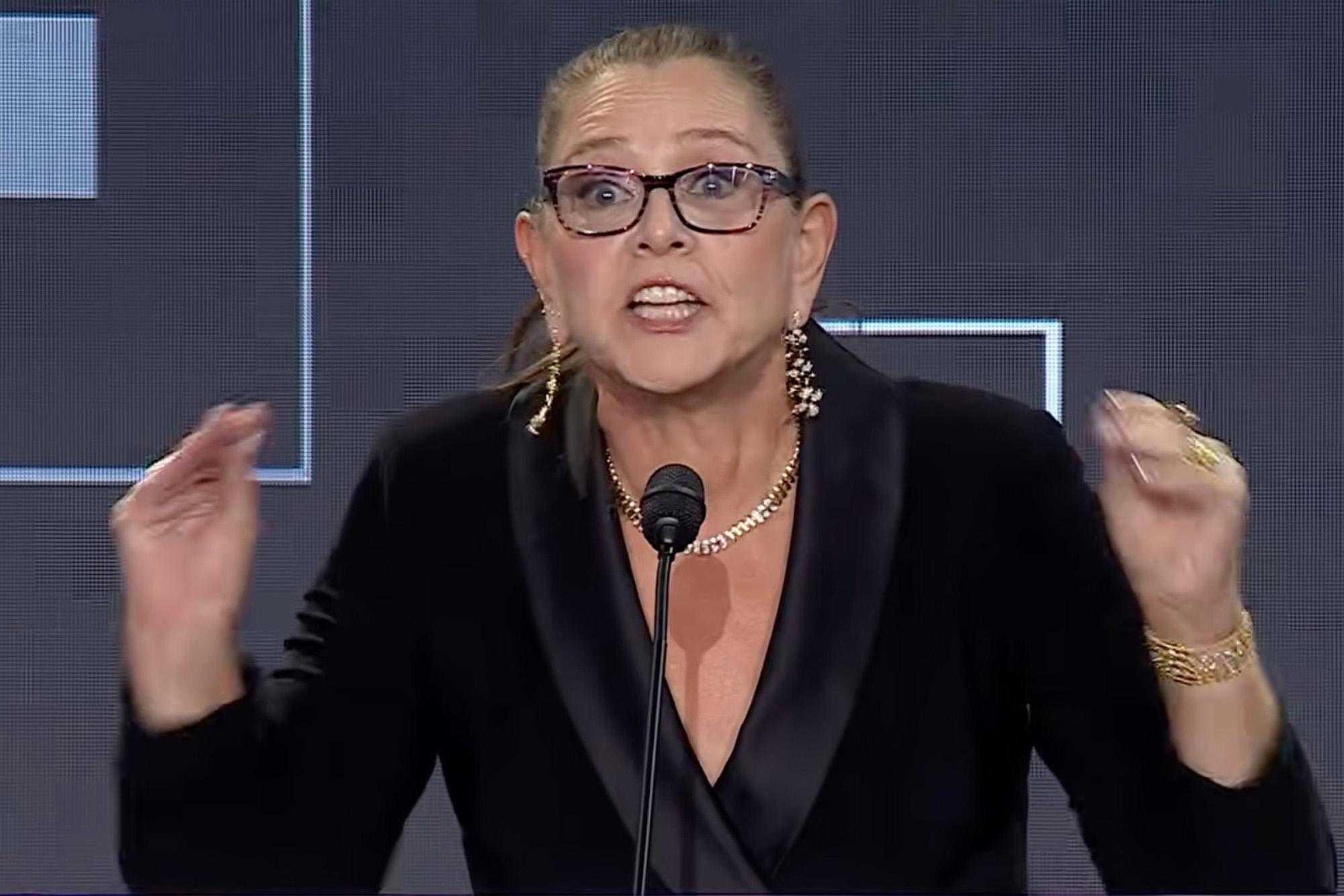 Hollywood actress’ performative rant about son’s sexuality at LGBT gala fuels online backlash 143053354