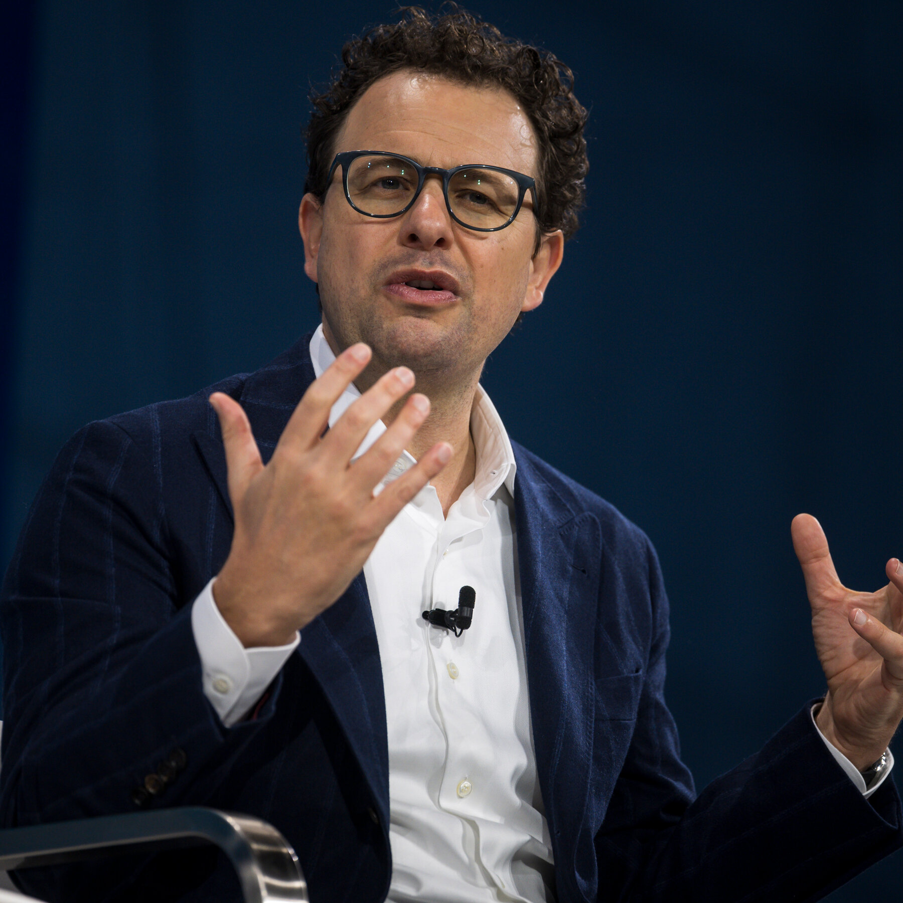 Tech Stocks Tumble After AI Leaders Call for Industry to Slow Down 14tech stocks jptg mediumSquareAt3X 1