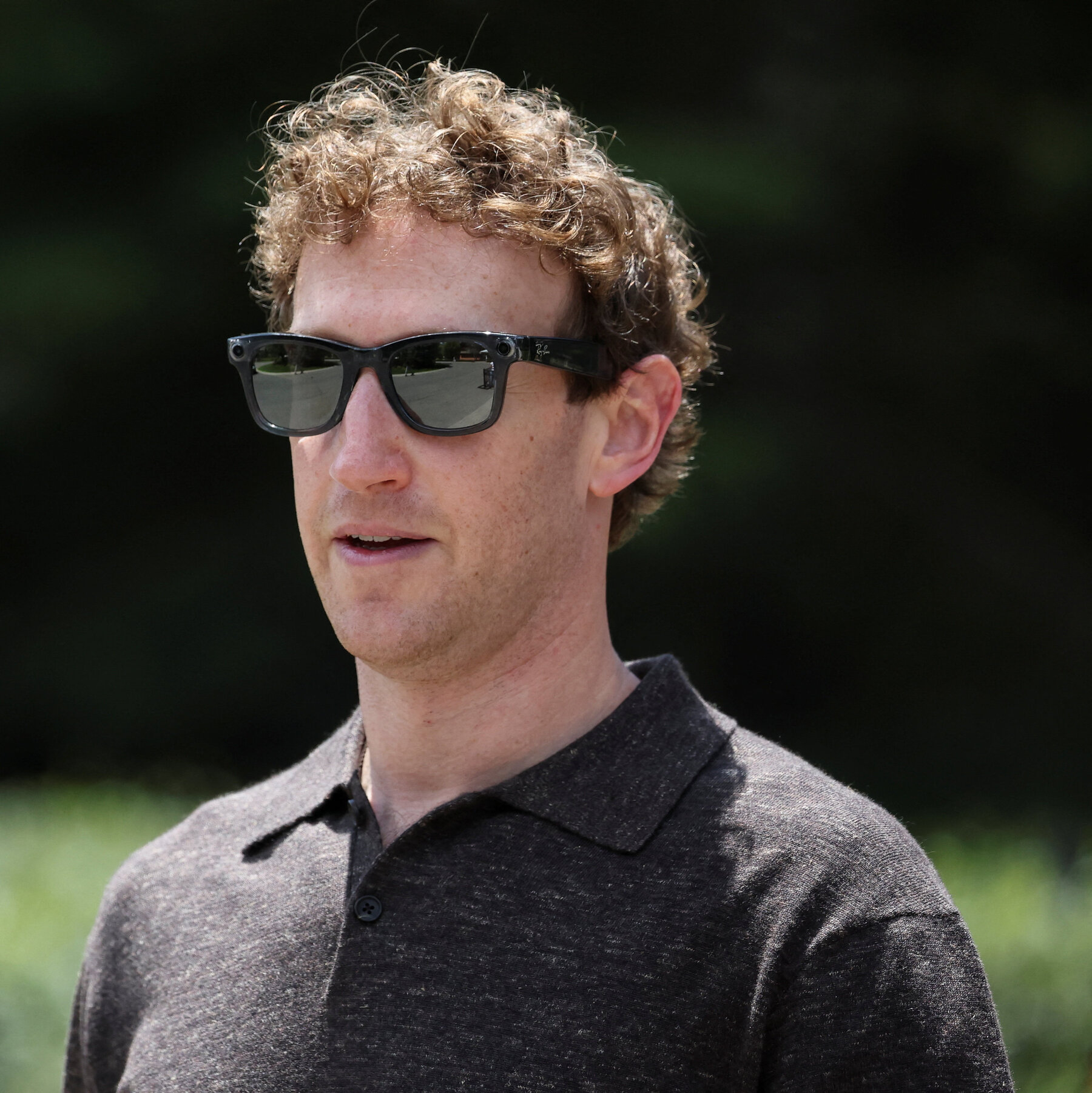Mark Zuckerberg Takes Aim at Anthropic in Debate Over A.I. Slowdown 15zuckerberg pbvz mediumSquareAt3X
