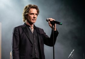 Rick Springfield Reveals a Chilling Vietnam War Story From Troop Tour