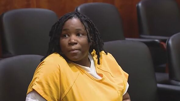 Mom abandoned kids to live in 4ft of feces and trash while she enjoyed child-free life 215222 1