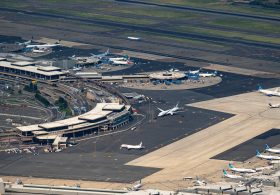 Technical Problems Ground Flights at Major East Coast Airports