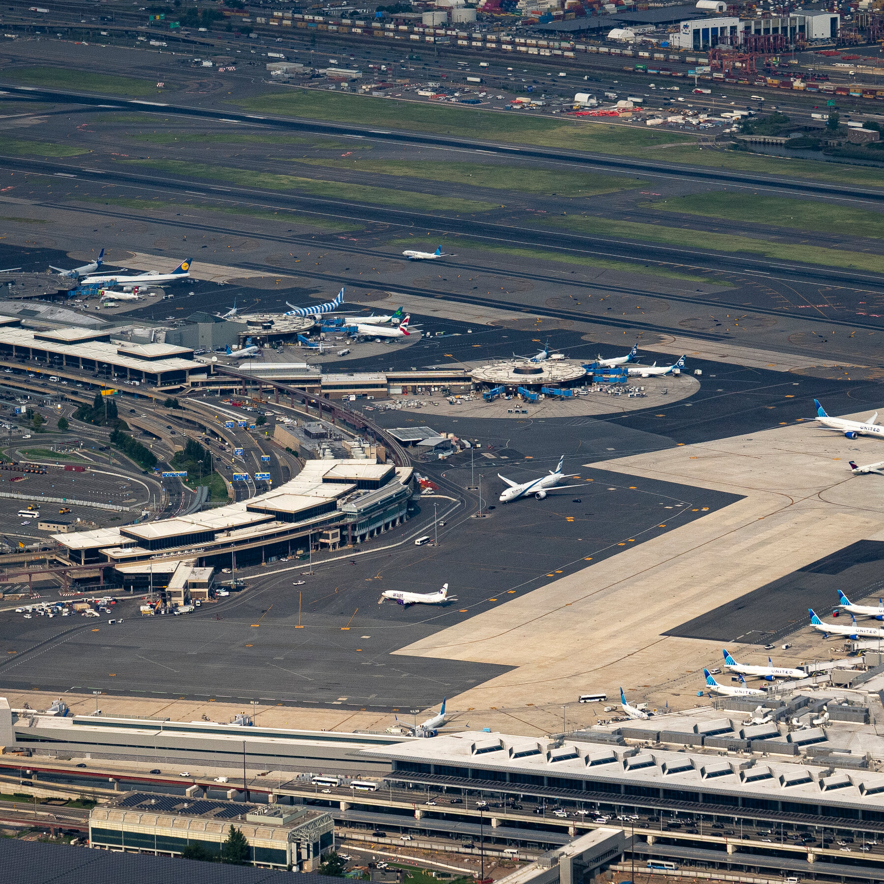 Technical Problems Ground Flights at Major East Coast Airports 21dc ground stop qpkc mediumSquareAt3X