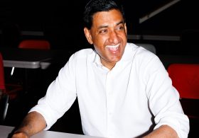 Ro Khanna Is the Left’s Busiest Midterm Surrogate. Can He Raise His Own Profile, Too?