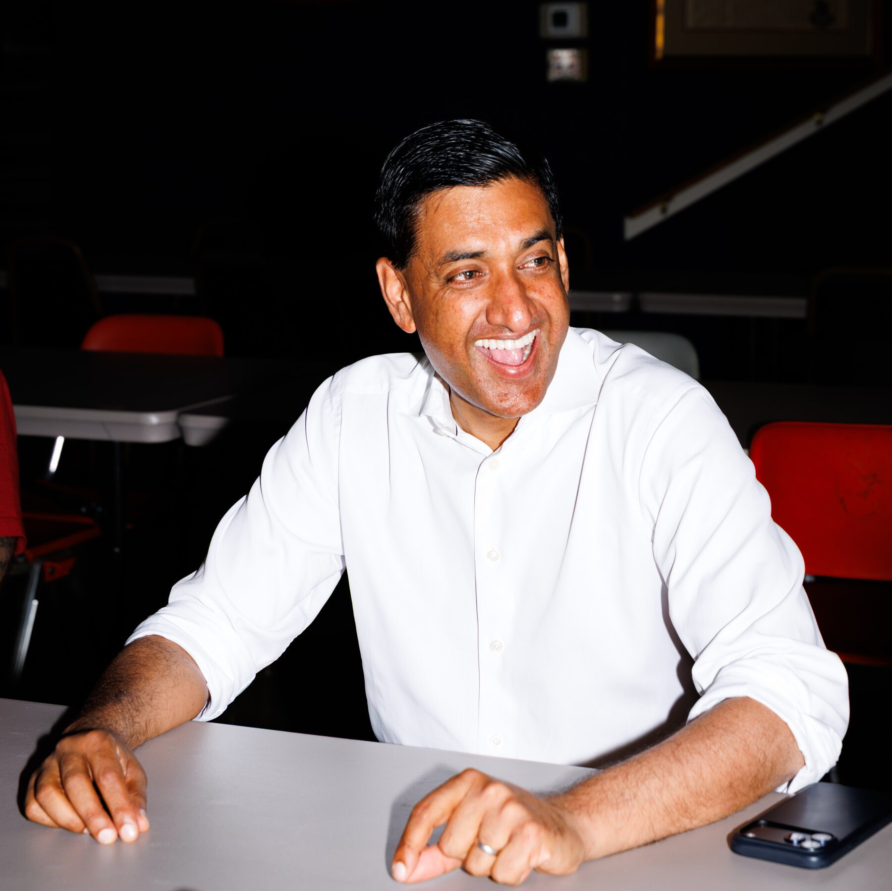 Ro Khanna Is the Left’s Busiest Midterm Surrogate. Can He Raise His Own Profile, Too? 21pol khanna alt mhcq mediumSquareAt3X