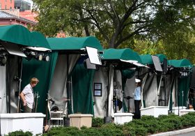 CNN and CBS Will Resume White House Coverage After Standoff