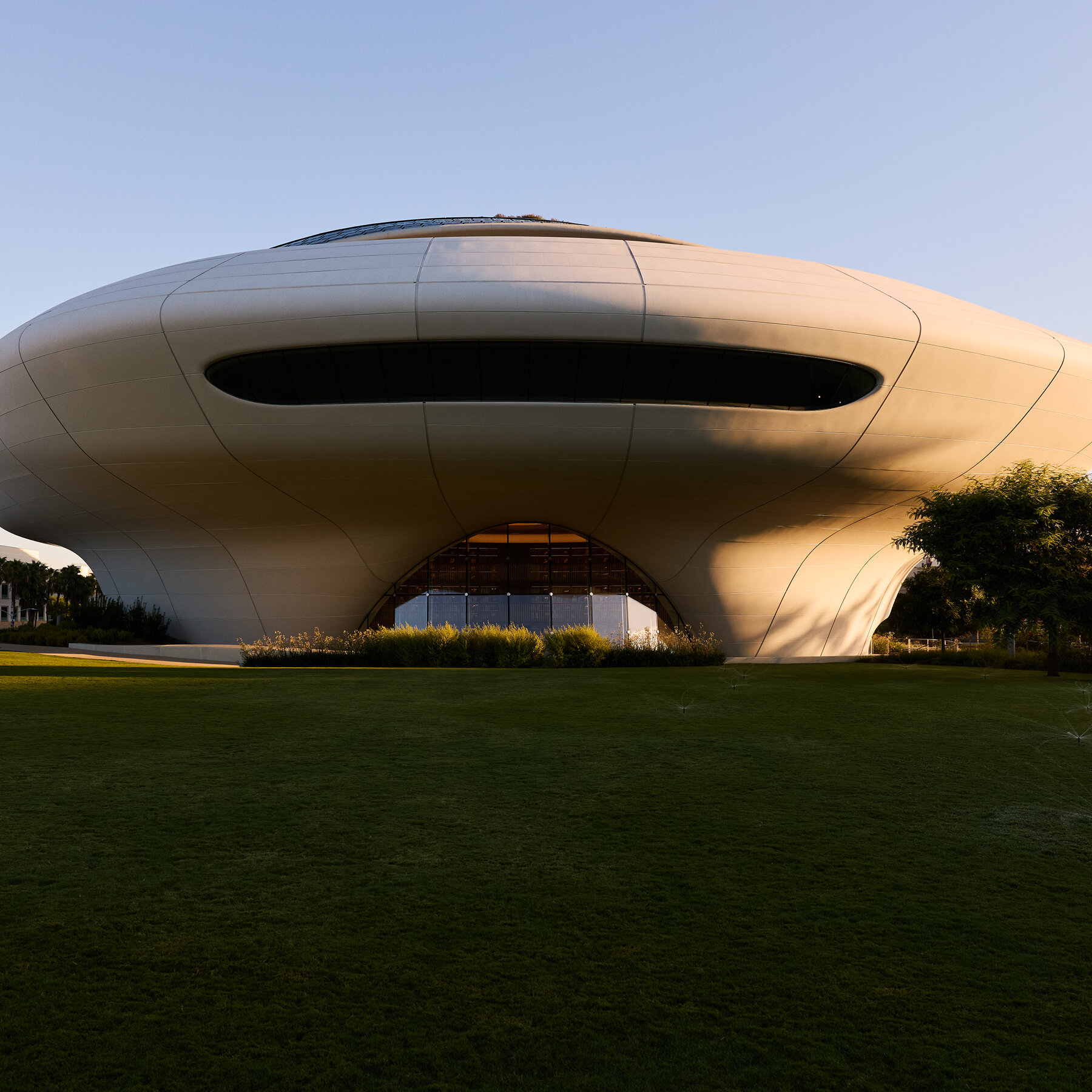 Weird and Wonderful, the Lucas Museum Lands in L.A. 27cul kimmelman lucasmuseum qjkw mediumSquareAt3X