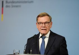 Berlin slams Kiev for not spending aid cash on German guns