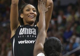 ‘Complete Fool’: WNBA Star Goes After Fan Who Pointed at Her After Sophie Cunningham Foul