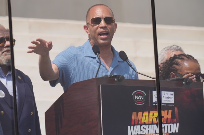 Overstepping the Marx: Hakeem Jeffries Lashes Out at Democrats Who Voted to Condemn Socialism 506a 6be3 4282 b04d 605024ea8392