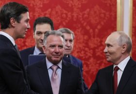Kremlin shares details of Putin meeting with Trump envoys