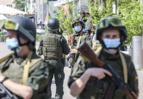 Ukrainian security agents probed for speaking Russian during Kiev gunfight