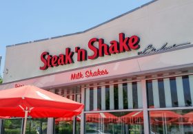 Steak n’ Shake Goes Full MAHA, and Customers Are Eating It Up