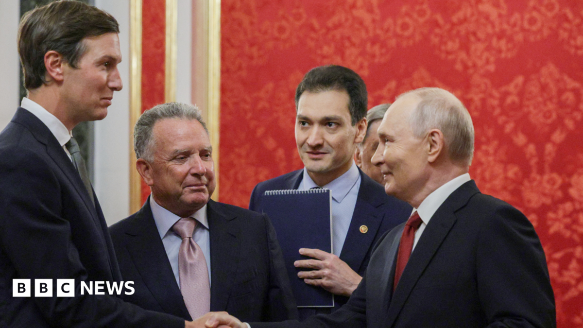 US envoys meet Putin in Moscow for Ukraine talks 5ba37