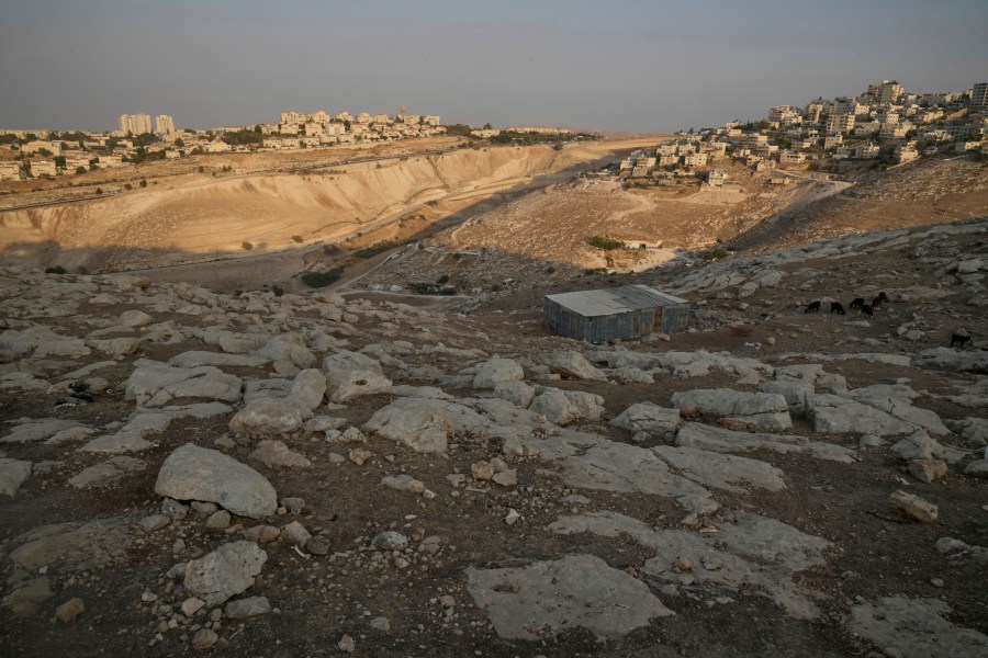 Canada, France, UK to ban imports from Israeli settlements 68a6815be5e82423783999
