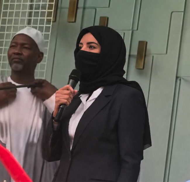 Sad: Kathy Hochul Tries To Warn People Republicans Will Take Away Women’s Rights, But Her Mouth Is Covered By Hijab
