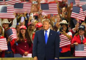 Trump, Good Economic News and the Midterm Elections