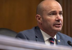 Mike Lee blocks effort to prevent Trump from tearing down presidential memorials