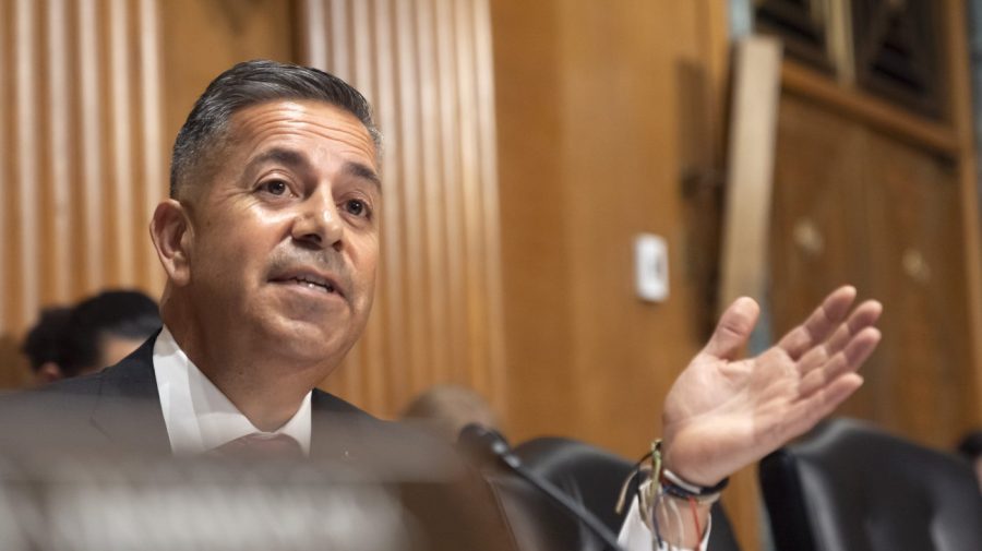 New Mexico Democrats call on Apple, Google to keep state’s name on map  AP25247654634560 e1789092773839