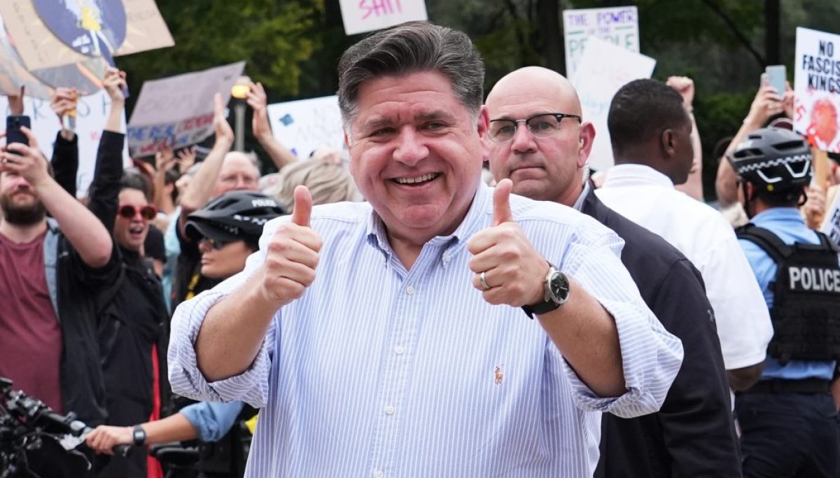 Pritzker says anyone showing up in support of Trump’s midterm convention is ‘probably going to be disqualified’ from running in 2028  AP25291759390425 e1763062508519