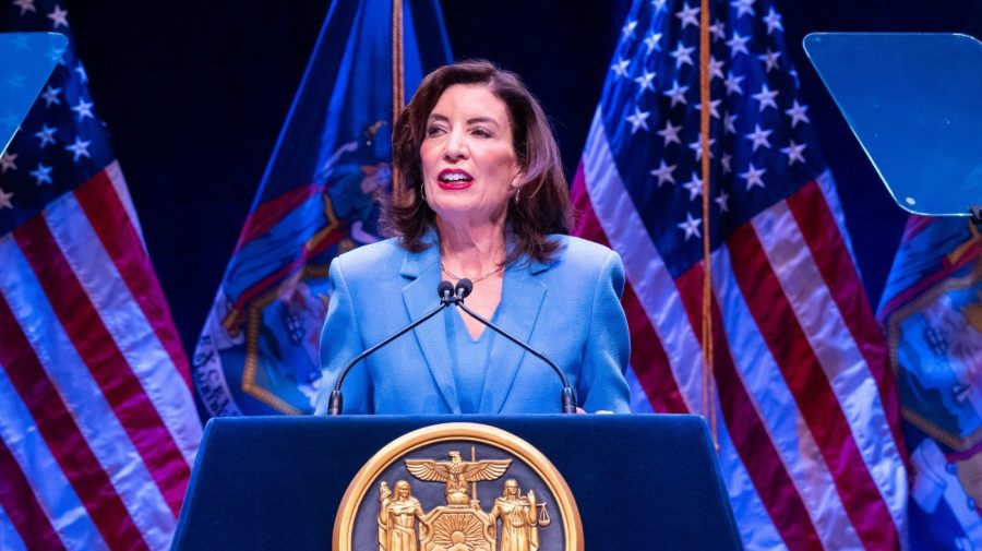 Hochul unveils energy rebate checks for 8M+ New York households AP26013786163916 e1772030670695