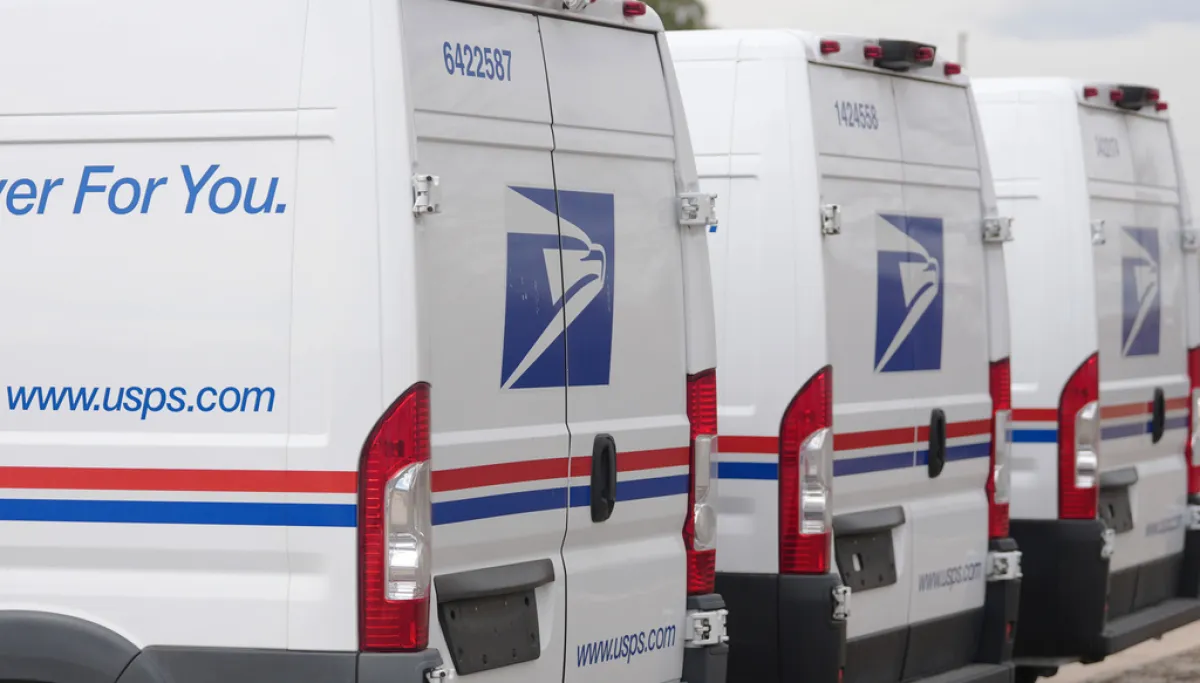 Judge extends block restricting USPS mail-in ballot rule AP26126769092122