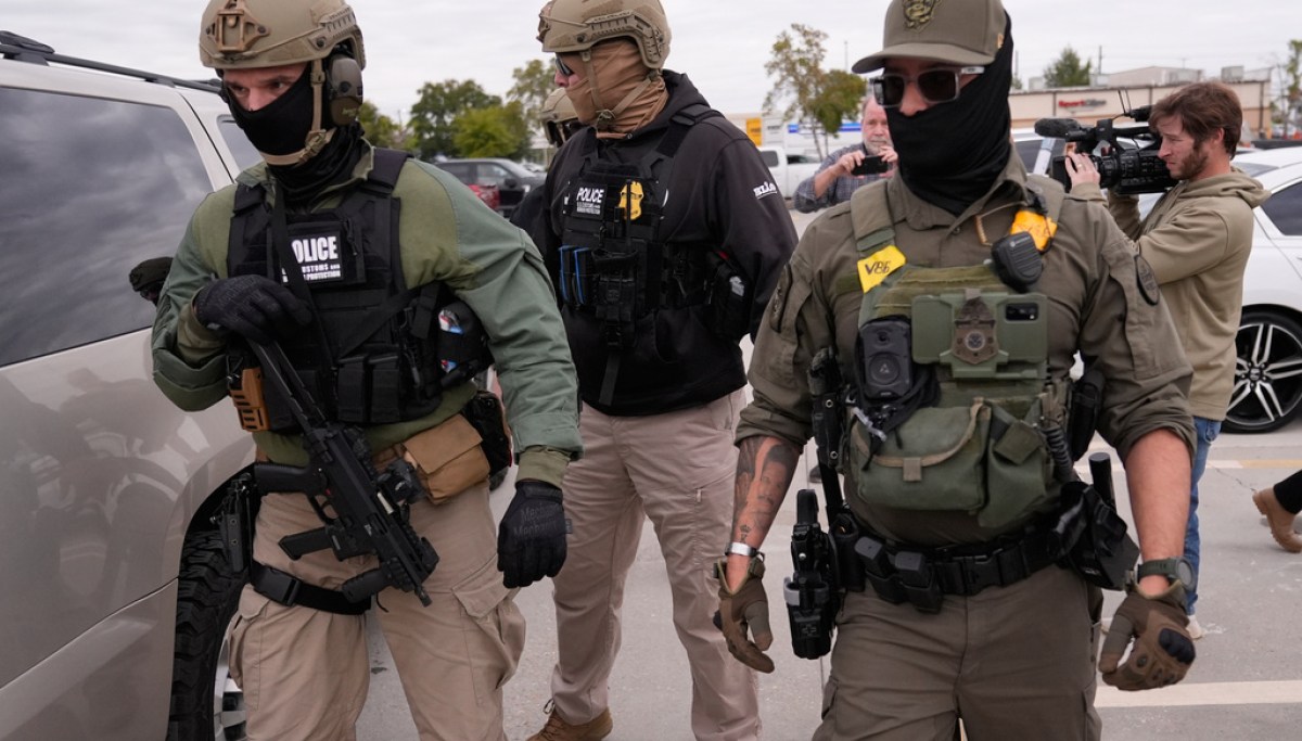 Appeals court rejects ICE detention policy as judge invokes Japanese internment camps AP26133517067853