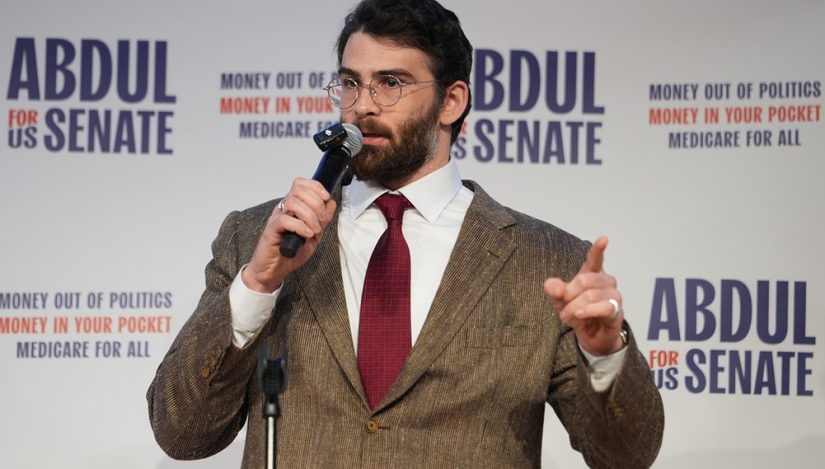 Hasan Piker says he wants to campaign for AOC in 2028 AP26152506130340 1