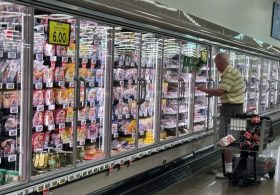 Consumer confidence dips in September amid inflation concerns