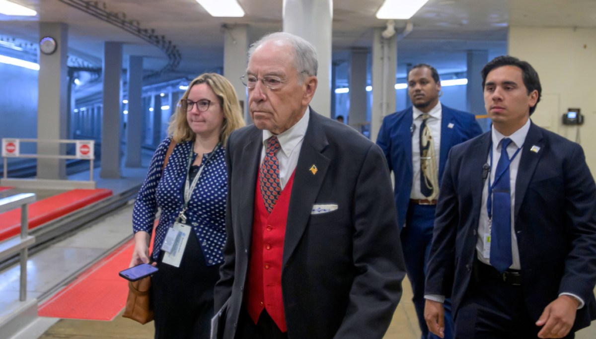 Chuck Grassley doesn’t rule out investigating Trump Jr.’s Russian-funded wedding party AP26219662143530