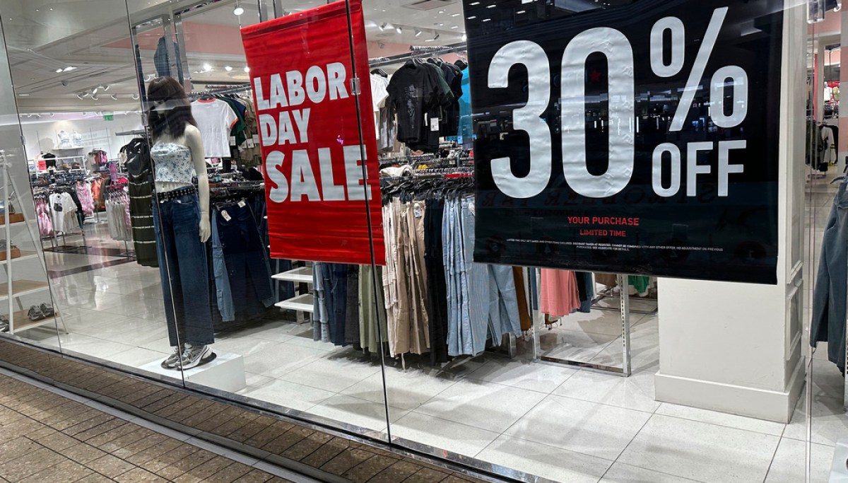 What’s open on Labor Day? Most retailers. Closed? Government, banks, and the stock market AP26248594665365