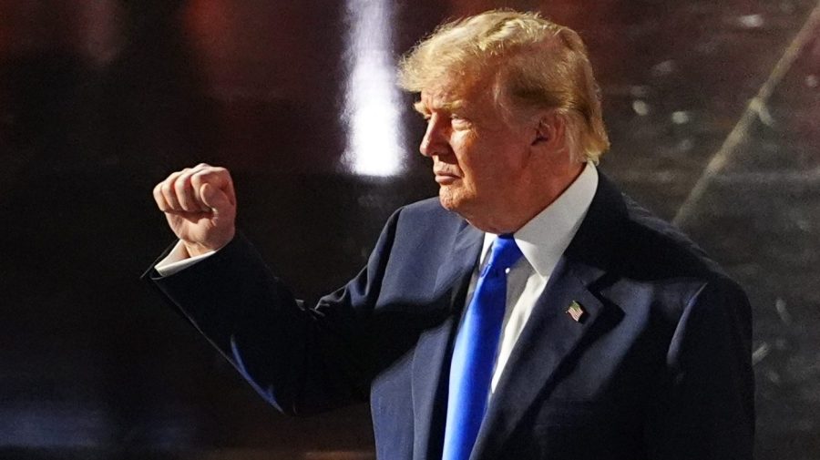 Trump gives remarks, tours National Medal of Honor Museum AP26253114858560 e1789057706944
