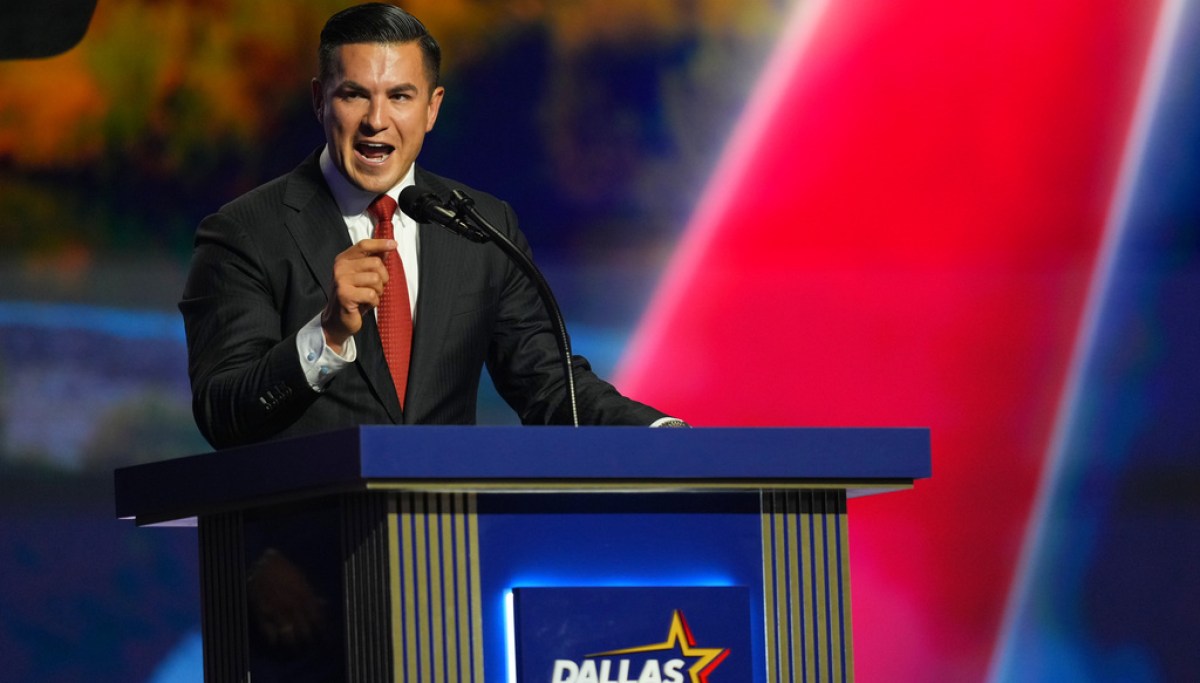 The GOP is betting culture will outweigh economic pain for voters this November AP26253798956028