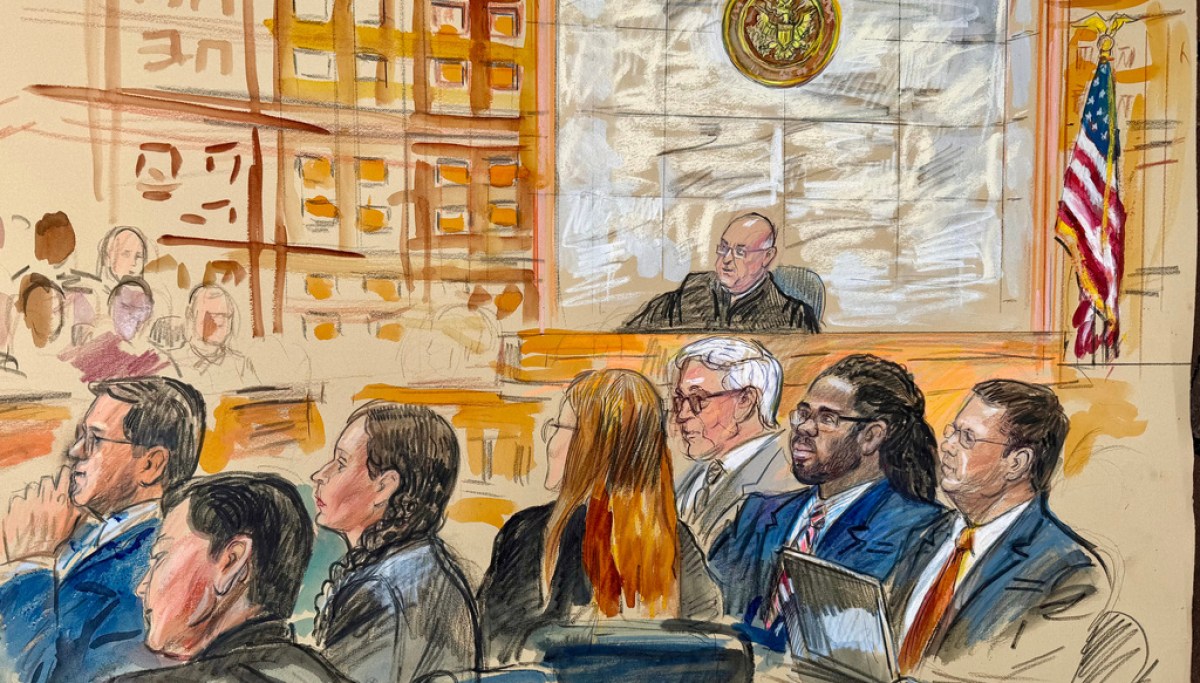 Judge orders deadlocked jury to continue deliberations in Trayon White bribery trial AP26254622483196