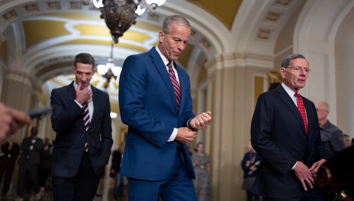 Thune’s midterm crossroads: Keep the Senate working or let candidates campaign AP26266772664122