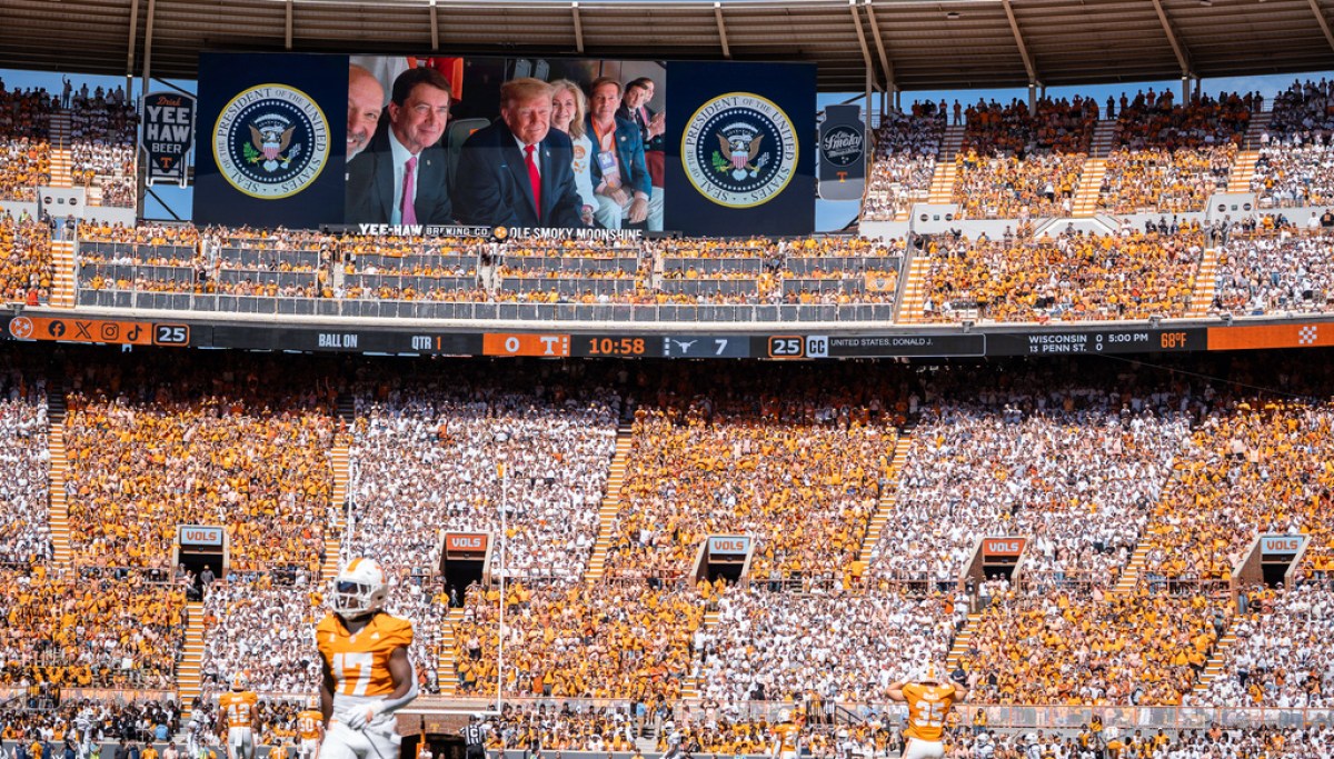 Trump stumps for Protect College Sports Act at Texas-Tennessee game: ‘Bipartisanship for the first time in a while’ AP26269649856591