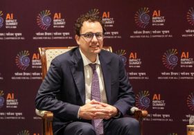 Trump, Anthropic CEO Amodei Set for One-on-One Dinner After Months of AI Clashes