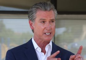 CA Gov. Gavin Newsom Signs ‘No Kings Act,’ Making It Easier to Sue ICE Agents