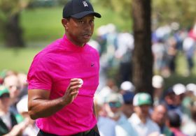 Tiger Woods strikes plea deal in rollover crash, agrees to five-year license suspension