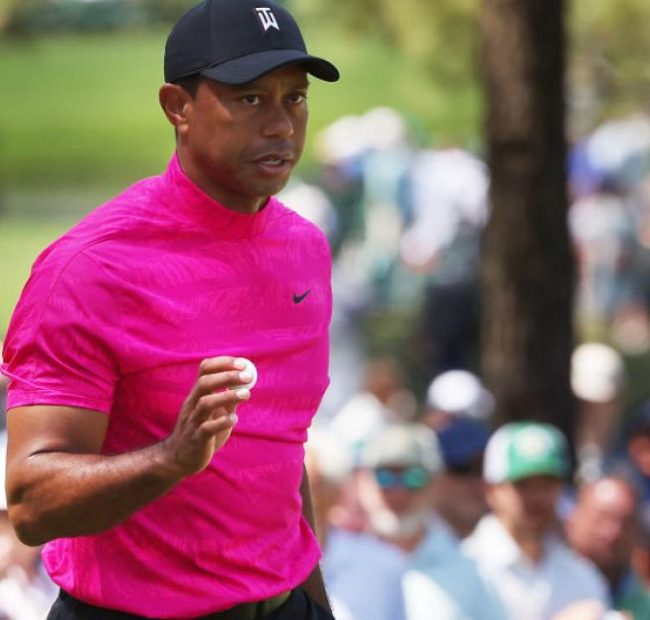 Tiger Woods strikes plea deal in rollover crash, agrees to five-year license suspension