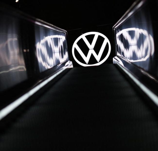 Volkswagon issues recall for 208,000 SUVs that risk losing steering control over bolt issue