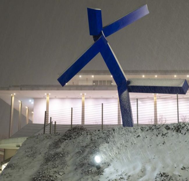 Kennedy Center to remove outdoor ‘Blue’ sculpture as part of Trump’s renovations