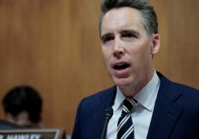 Hawley slams Smith over ‘hilarious’ claim his probe wasn’t political