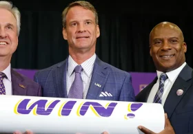 Former NFL Players Dae’Quan Wright, Zxavian Harris Allowed To Play College Football At LSU, Judge Rules