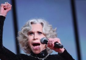 Jane Fonda Rants About ‘Tech Bros’ Oppressing Women: They Can’t Have Babies, so They’ll Make Robots and Force Us to Be ‘Tradwives’