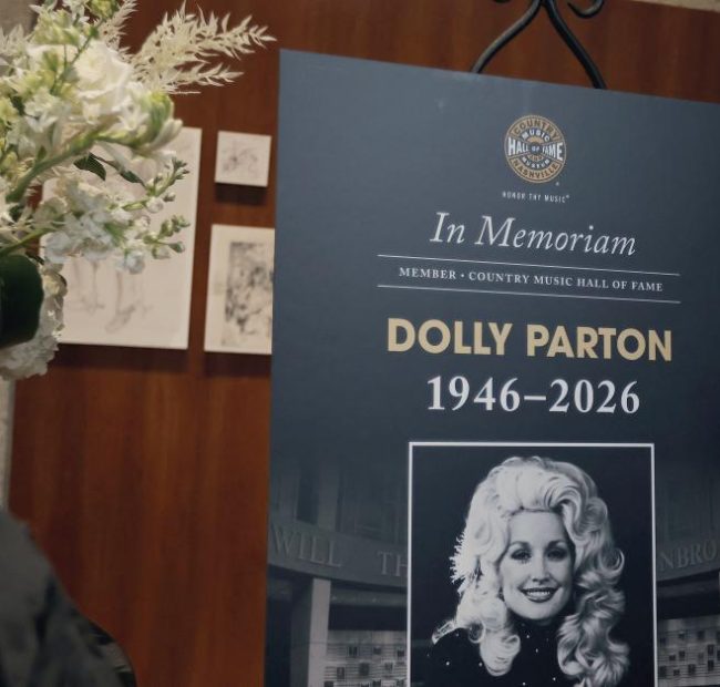 Tennessee state lawmakers want to fund Dolly Parton reading initiative at 100%