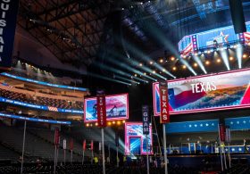 Republicans hold day 2 of midterm convention