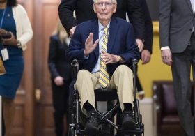 McConnell, other GOP senators question Trump over Putin invitation to G20 summit in December