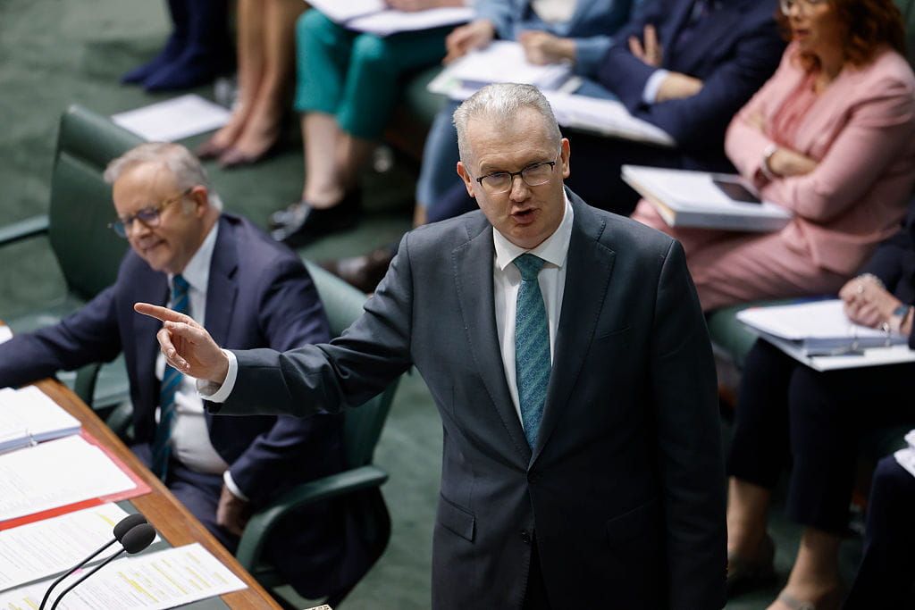 Australia Establishment Buckling Under Rising Populist Threat GettyImages 2295517326Australia 1024x683 1